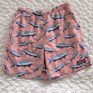 Vineyard Vines Men’s Pink and Blue Fish Print Beach Swim Trunks - Size Medium